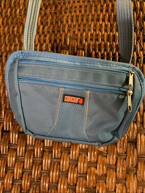 Kong Light Blue Dog Treat holder Fanny Pack Belt Bag Adjustable